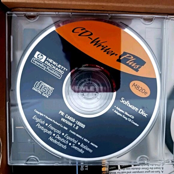 HP CD-Writer Plus M820e External Drive + Cable -PC Card + Box -Instructions - Picture 8 of 8